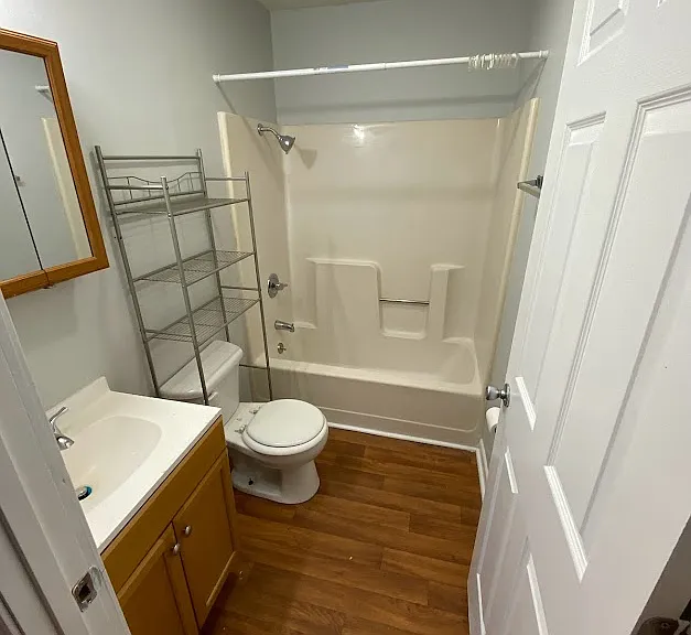 1201 Division St #2 — Photo 9