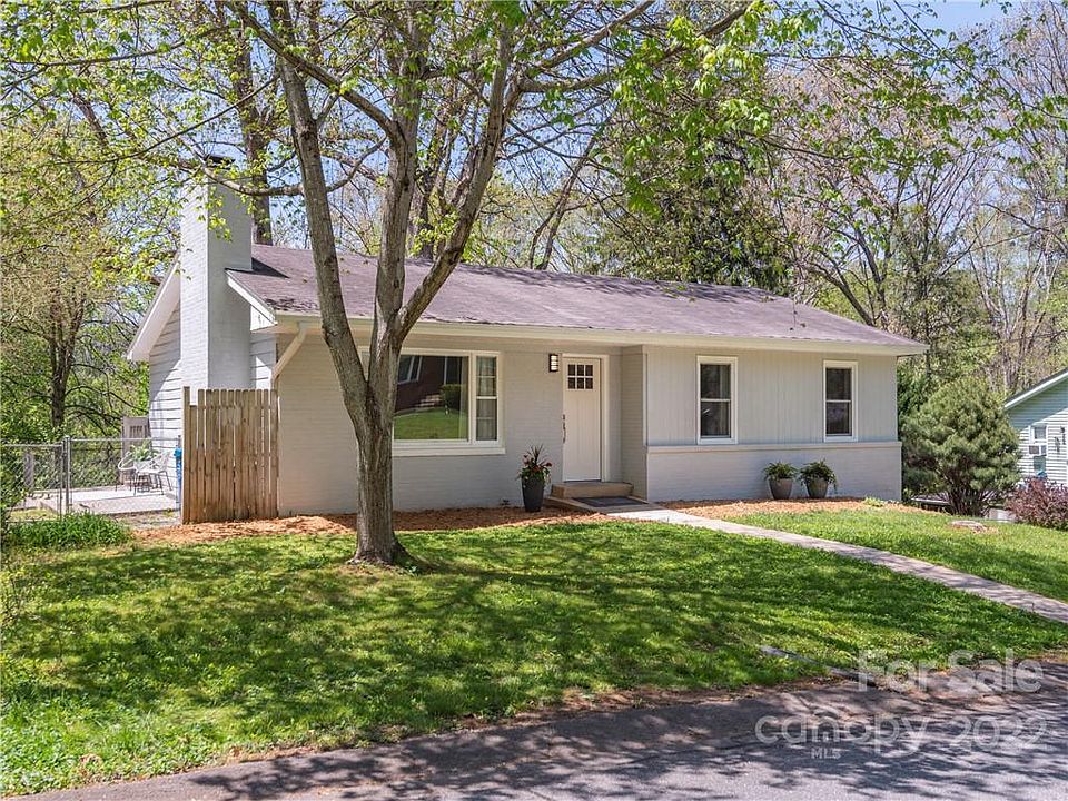 1st image of 384 Thomas Park Dr