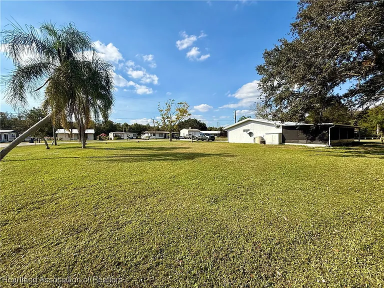 10345 SW Riverview Cir — Photo 6