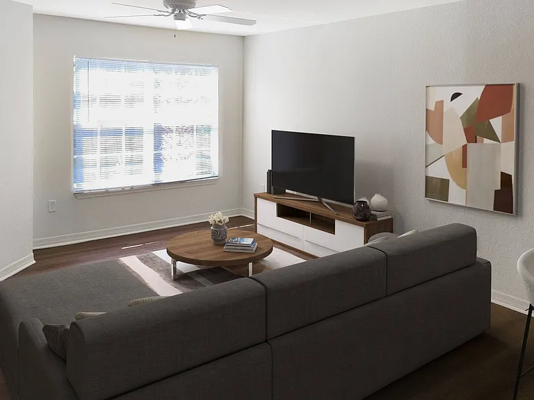 Savannah Springs Apartments — Photo 6