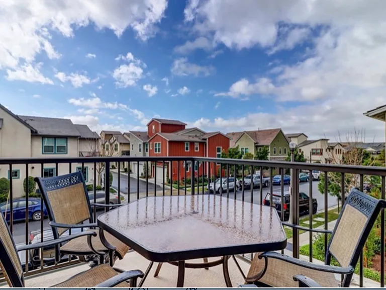54 Concepcion St — Photo 9