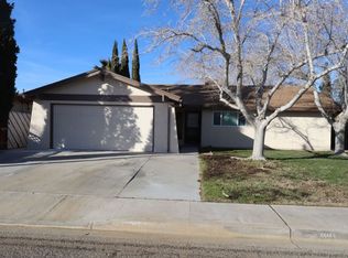 716 Kinnett Ave, Ridgecrest, CA 93555