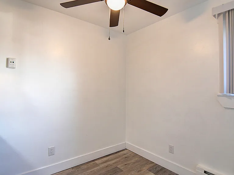 1077 Frederick Drive — Photo 32