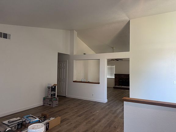 3rd image of 648 Harvard Ave