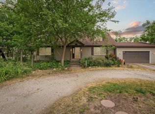 827 N Ridge Rd, Canton, MI 48187