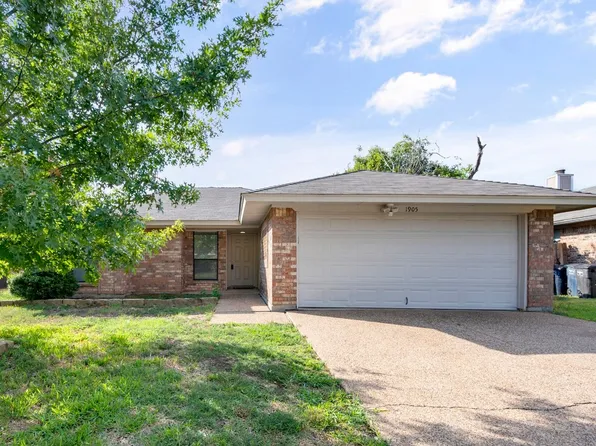 1905 Willow Vale Dr, Fort Worth, TX 76134