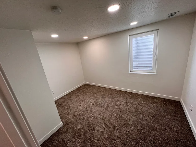 10200 S Crocus St — Photo 20
