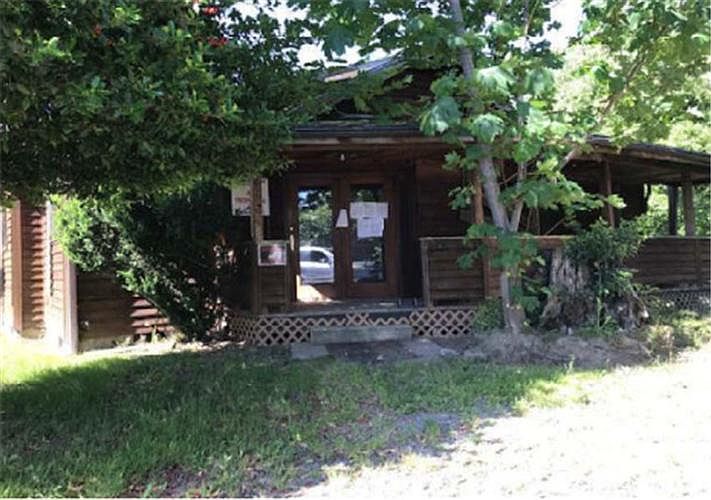 1st image of 946 Jennings Ave