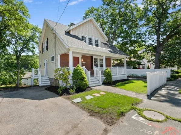 301 Lynnfield St, Lynn, MA 01904