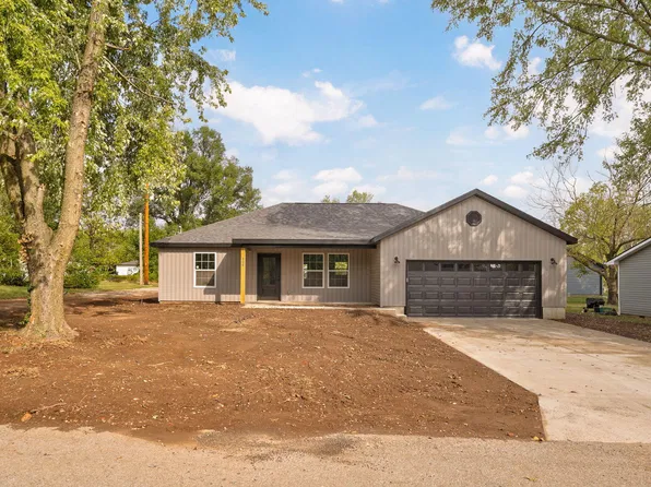 306 N Adams Street, Aurora, MO 65605