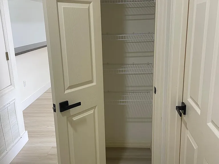 658 Sierra Cir — Photo 22