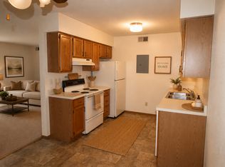 2765 Pleasant View Dr #202, Dubuque, IA 52001