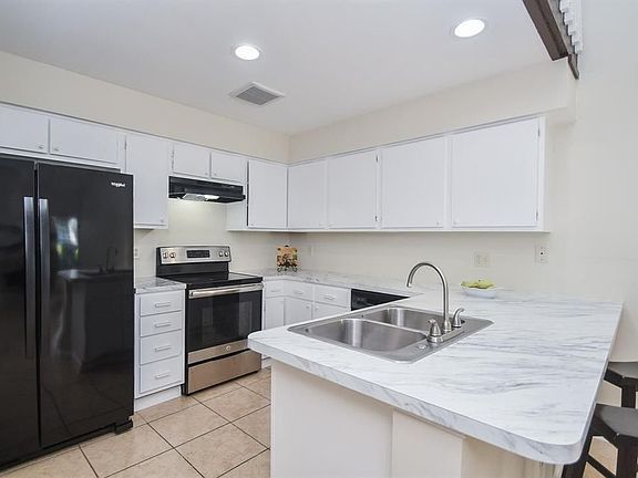 5th image of 12248 Bob White Dr #122