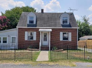 346 W 10th St, Front Royal, VA 22630
