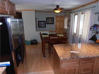 3rd image of 51160 Forestbrook Ave