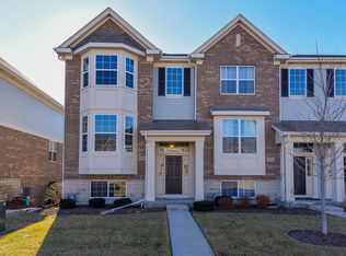 2967 Henley Ln, Naperville, IL 60540