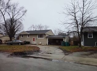 7811 Hendricks St, Merrillville, IN 46410