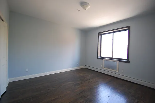 Rented by Bohemia Realty Group | media 16