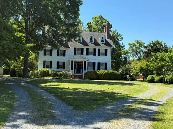 7337 Bayside Rd, Franktown, VA 23354