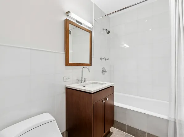 10 West End Avenue image 4 of 9