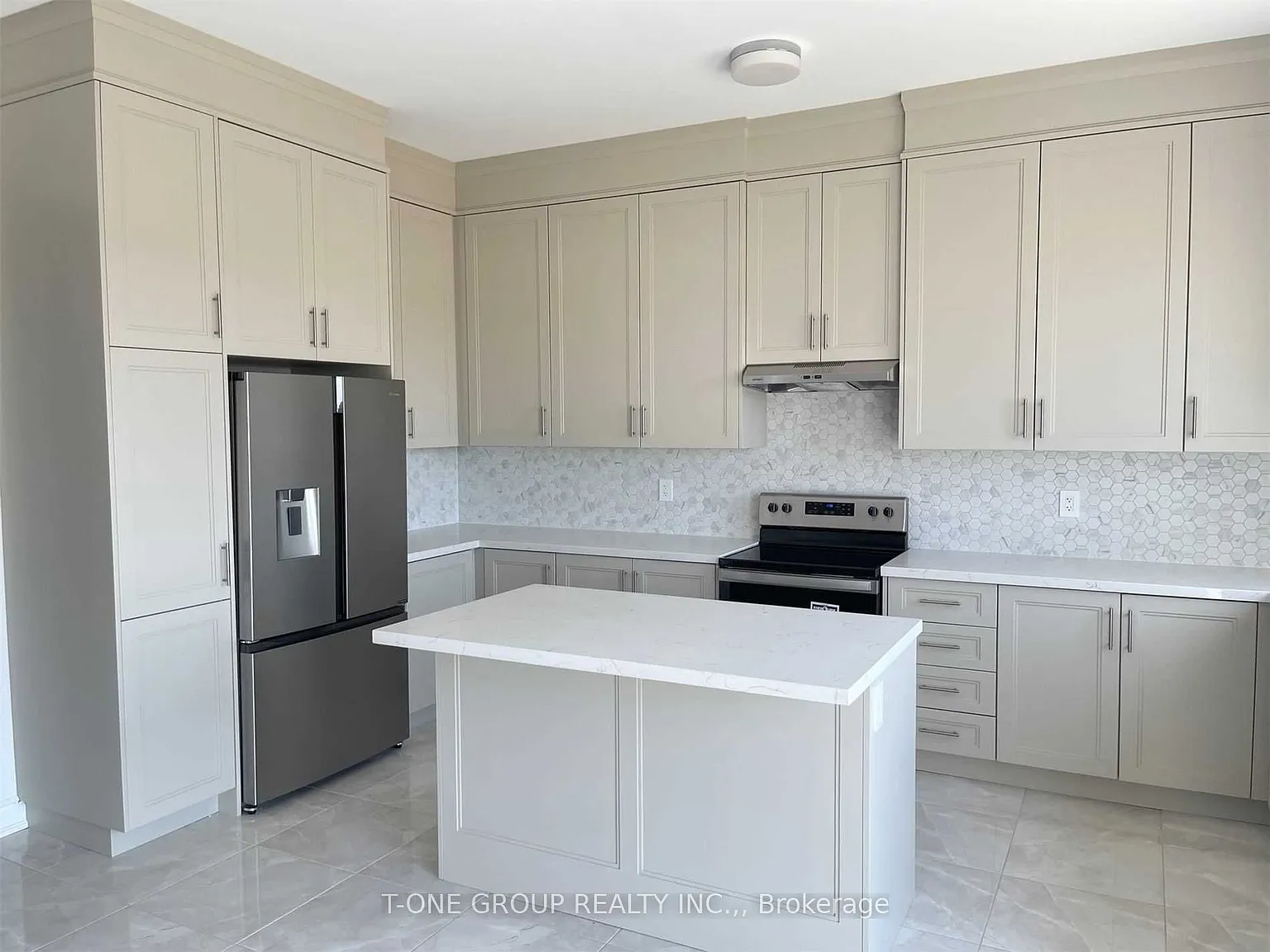 4 bed, $4,500 — Photo 3