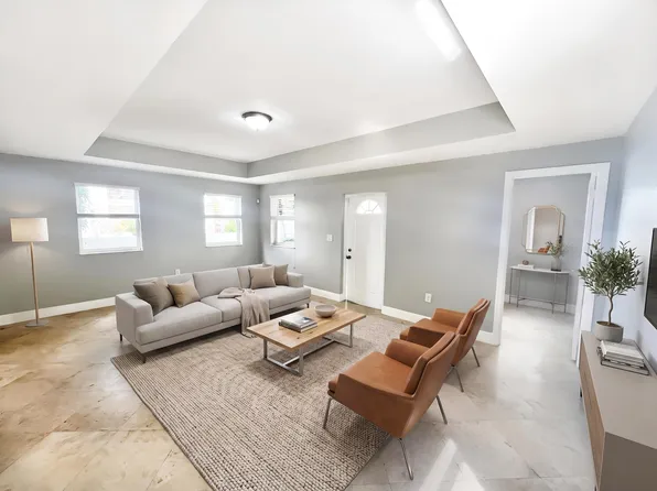1045 SW 9th Ct, Miami, FL 33130