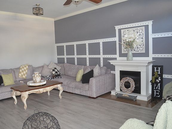 4th image of 1408 Niki Way NE