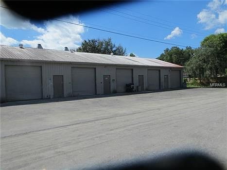 3rd image of 2102 Cochran St
