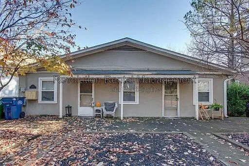 138 Tye St SE #3