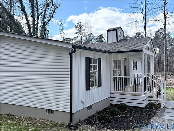 3rd image of 12120 Norway Rd