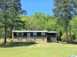 387 Pebble Dr, Glencoe, AL 35905