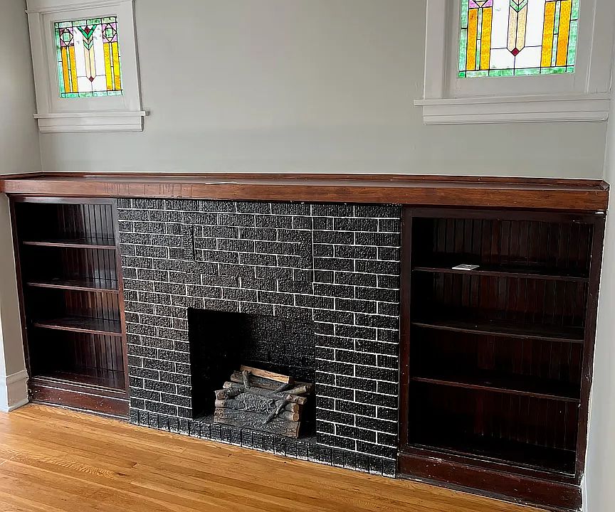 1st image of 4241 N Albany Ave #2