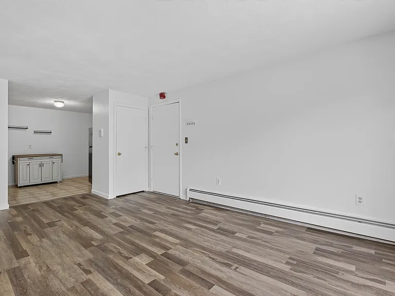 35 Andrew St #30 — Photo 4