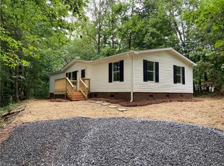155 Coryland Dr, Walkertown, NC 27051