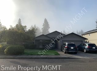 15198 SE Sedona Dr, Clackamas, OR 97015