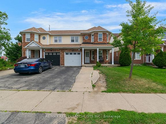 2nd image of 38 Sweetwood Cir