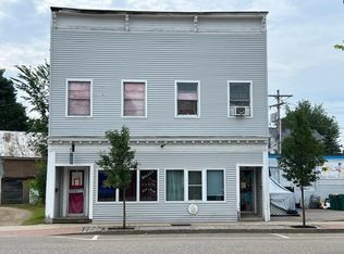 41 Hanson St, Rochester, NH 03867