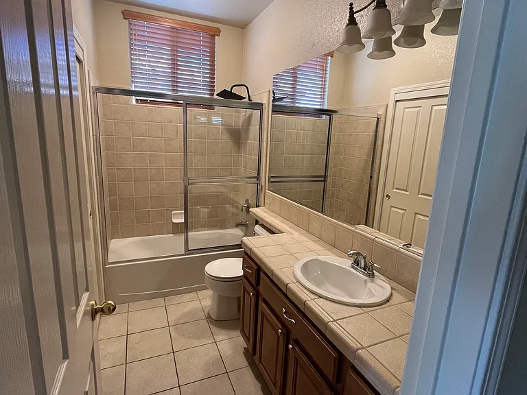 1581 Bella Cir — Photo 25