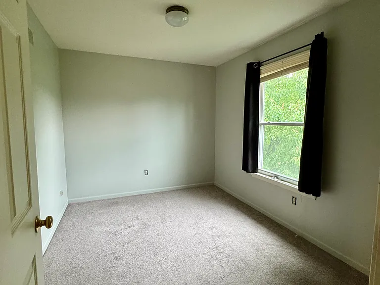 1825 Latimer Dr — Photo 72