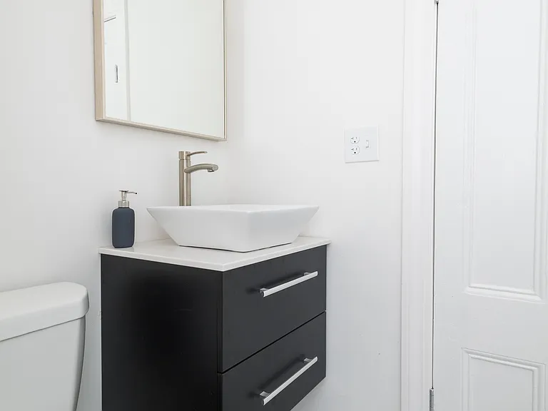 268 Gold St #1 — Photo 8