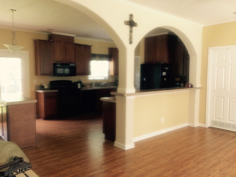2nd image of 110 Morgan Ln