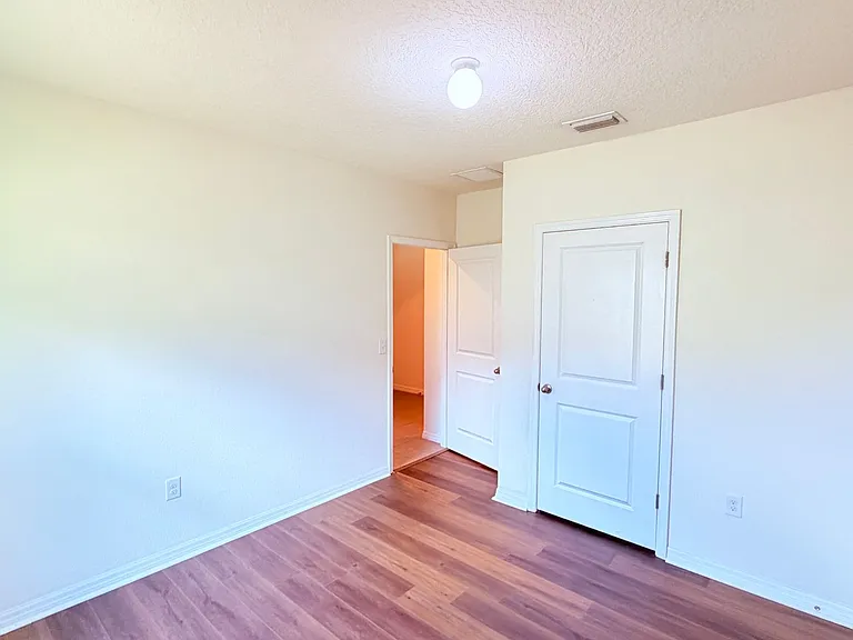 9803 Pepper Tree Pl — Photo 14