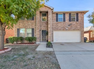3841 German Pointer Way, Fort Worth, TX 76123