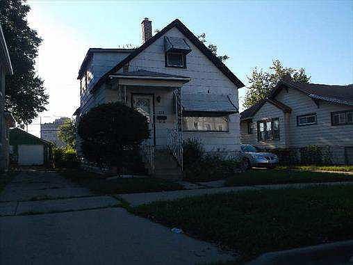 1st image of 599 Douglas Ave