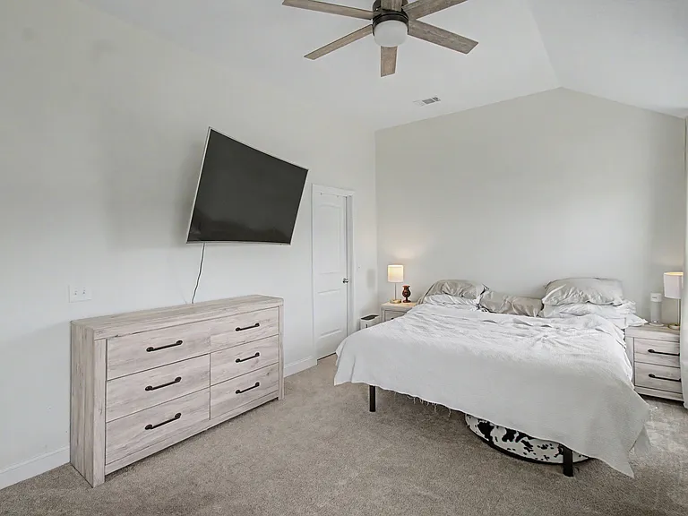 900 Grayson Ave — Photo 21