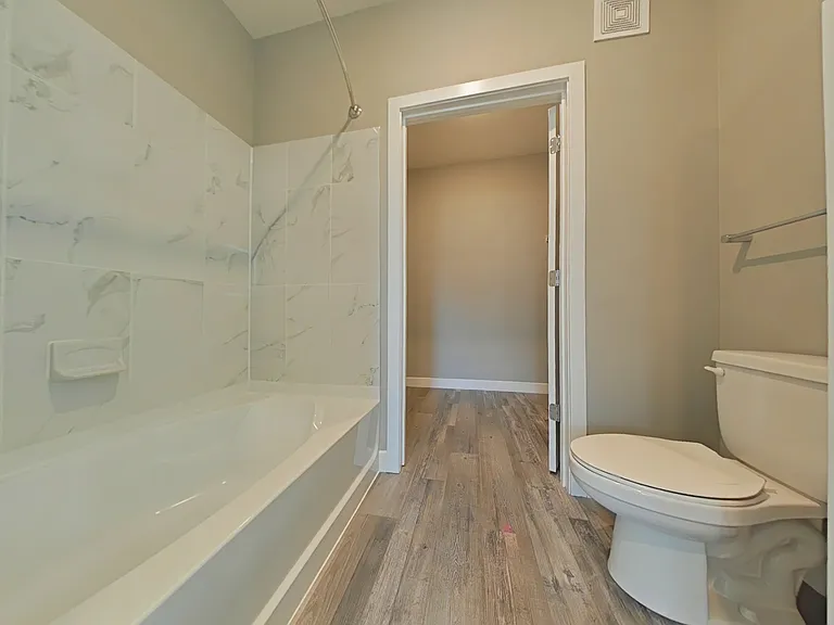 Allure Apartments — Photo 49