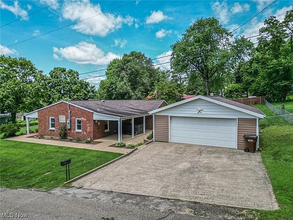 3rd image of 132 Buells Cir