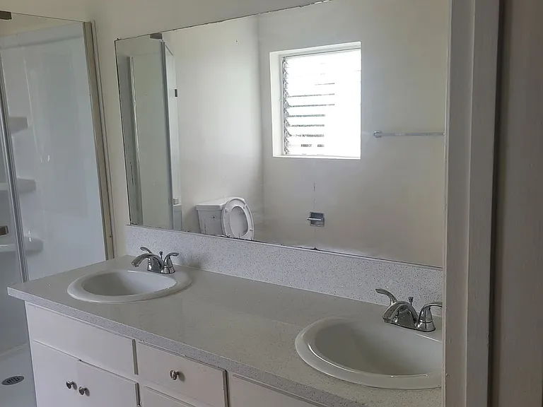 100 - Kimberly Apartments — Photo 25
