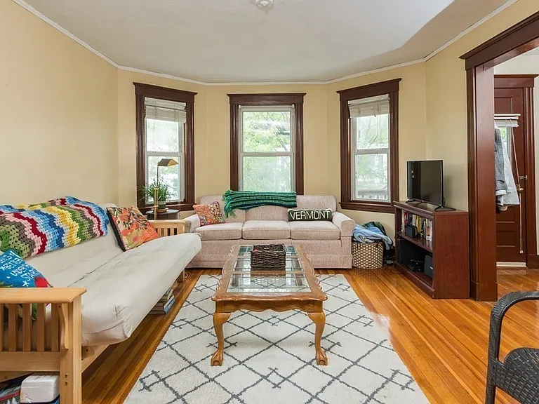 4114 Washington St #3 — Photo 19