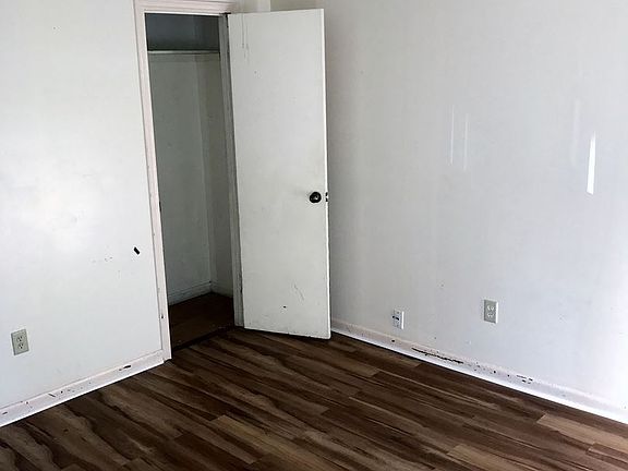 5th image of 204 Cantal Dr APT D